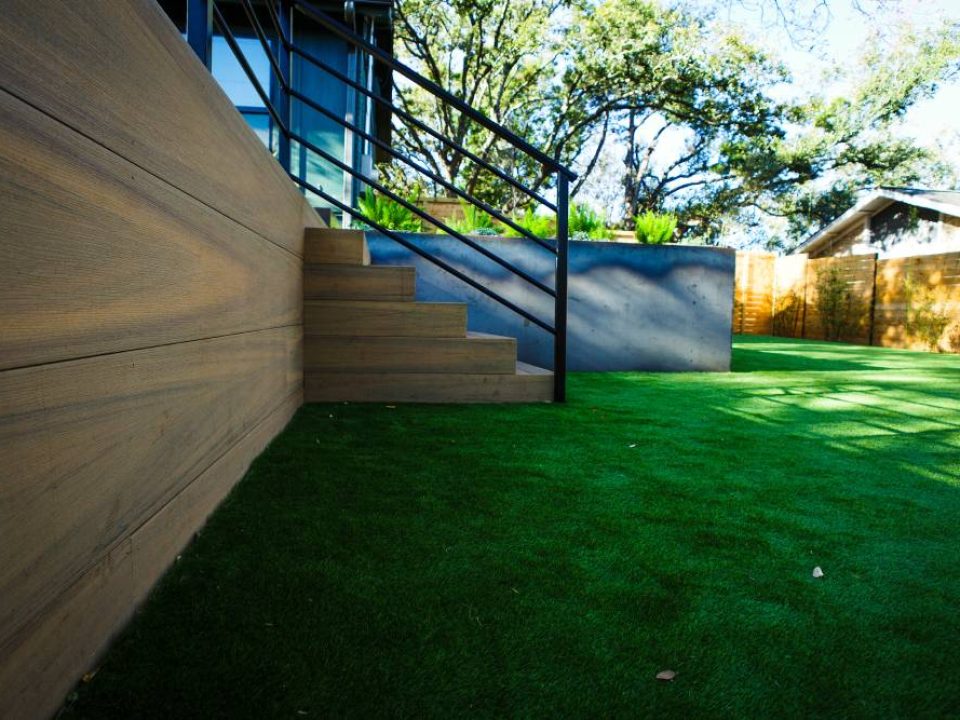 artificial-turf-installation